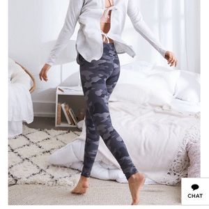 american eagle camo leggings